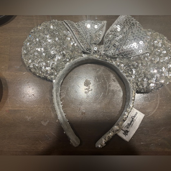 2 Mickey Ears - Disney Parks - Picture 2 of 2